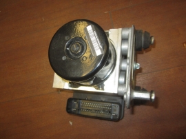 Mercedes Benz - ABS - Anti-Lock Brake - 2214310512